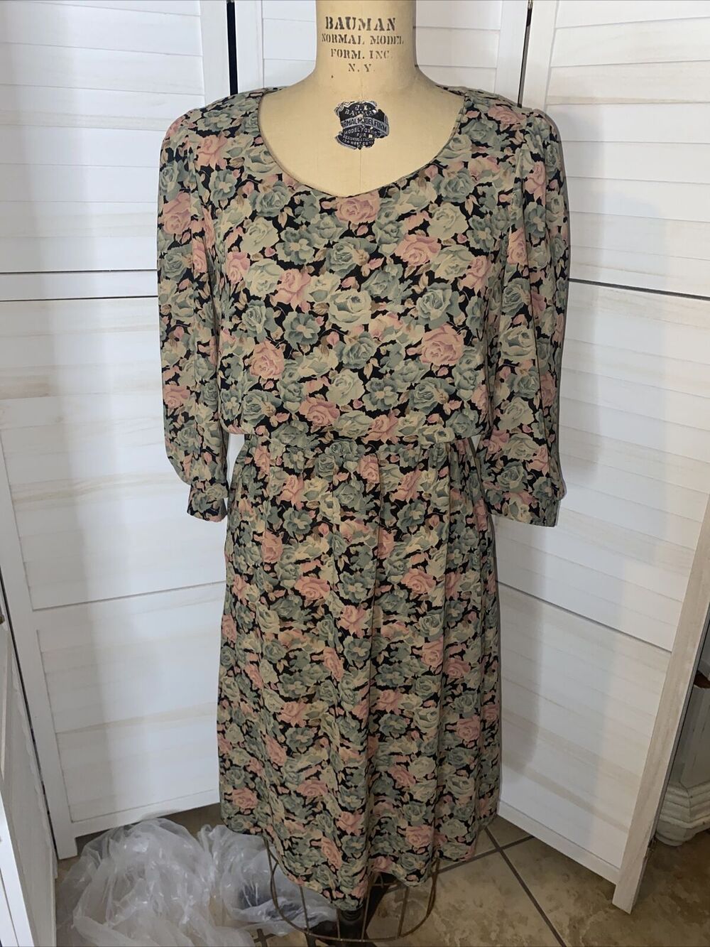 80s DAWN JOY FASHIONS BLACK/PINK/GREEN FLORAL DRESS Small/medium (Sz 7) USA Made